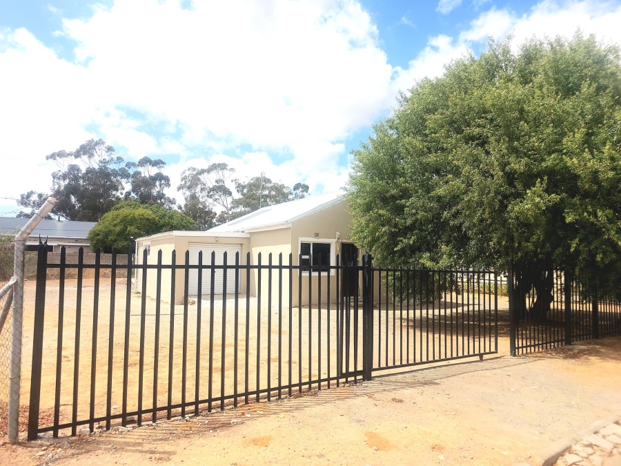 2 Bedroom Property for Sale in Moorreesburg Western Cape